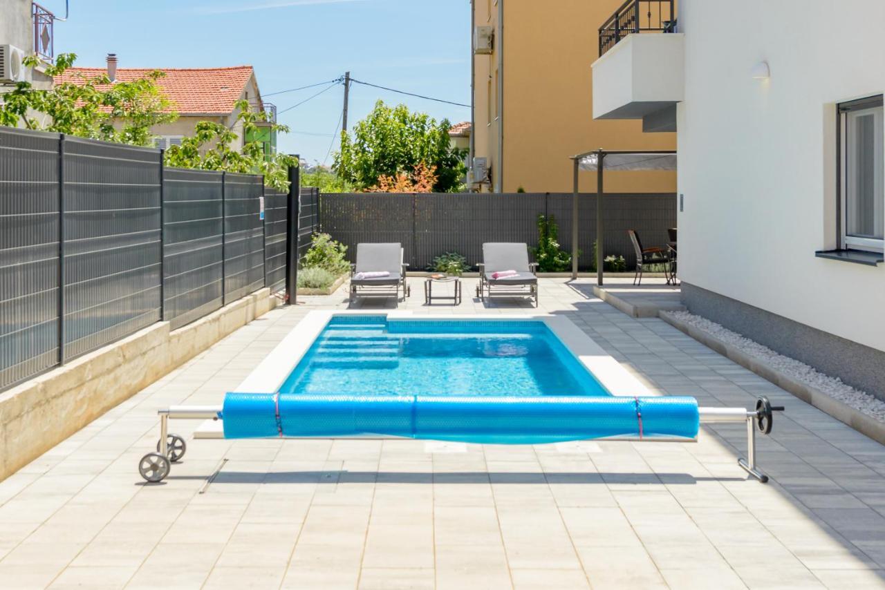 Апартаменты New, Private Heated Swimming Pool, Free Parking, Trogir Centar Экстерьер фото