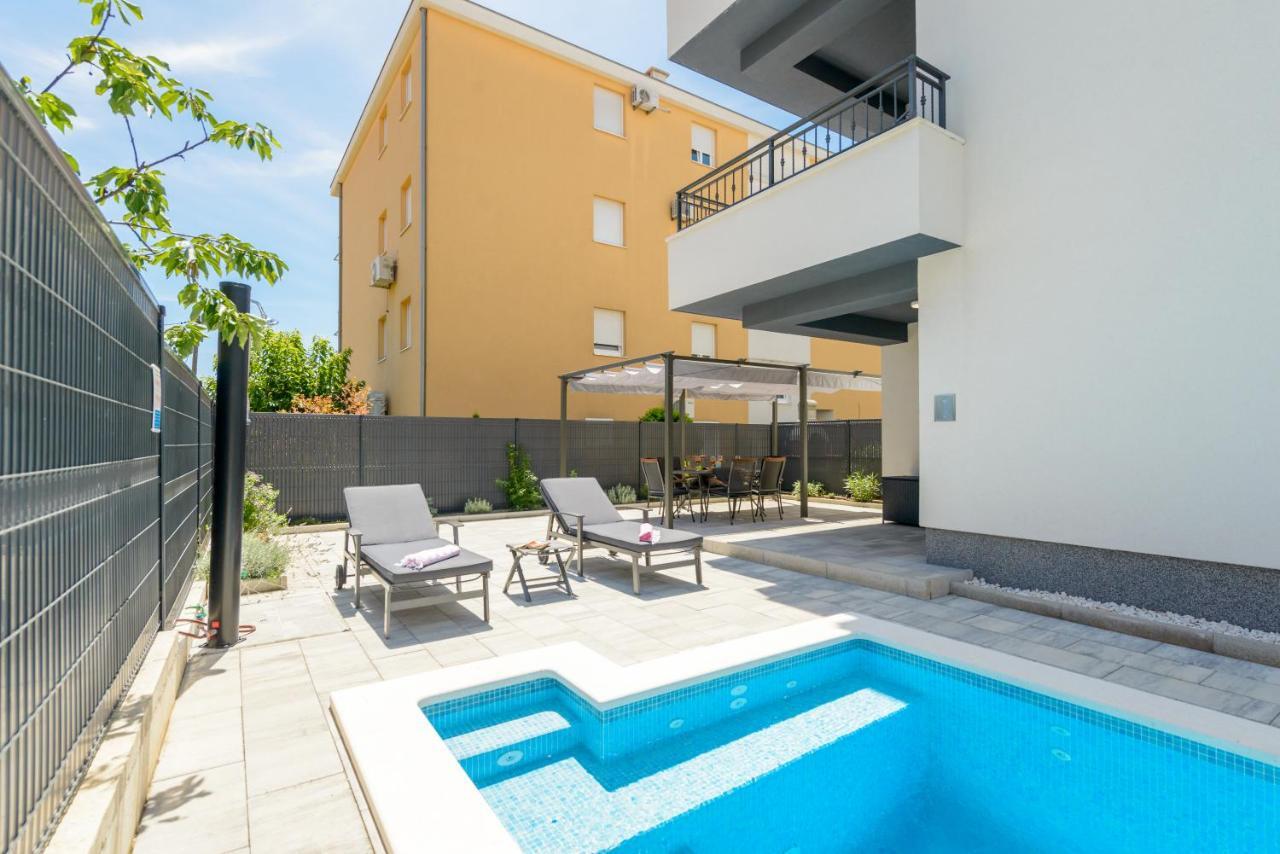 Апартаменты New, Private Heated Swimming Pool, Free Parking, Trogir Centar Экстерьер фото